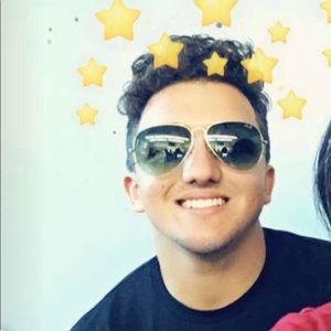 Meet your Posher, Ariel